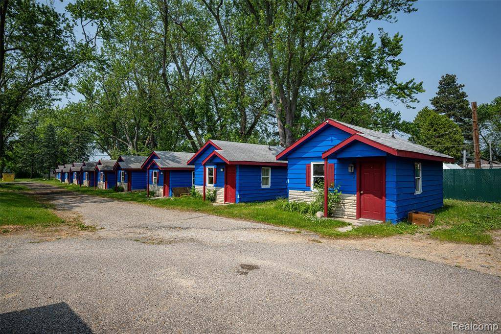White Lake, MI,8230 Highland Road