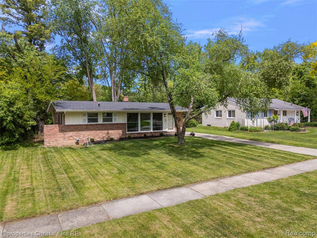 Southfield, MI 48076,29447 Spring Hill Drive