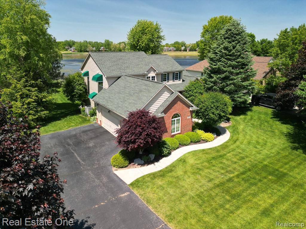 Lake Orion, MI 48362,468 Orchard Ridge Drive
