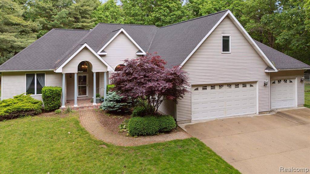 Birch Run, MI 48415,8883 Dixie Highway