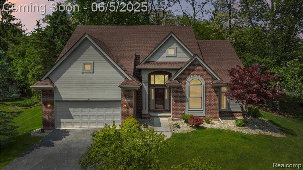 West Bloomfield, MI 48323,4610 Woodbine Circle