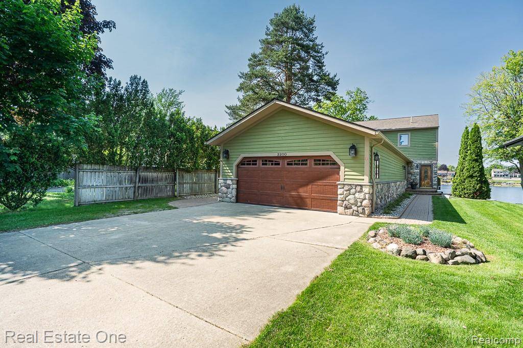 Oxford, MI 48371,2200 Fernlock Drive