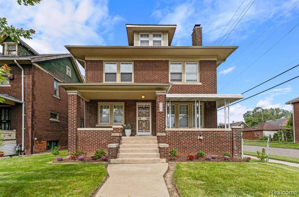Detroit, MI 48213,5302 BURNS Street