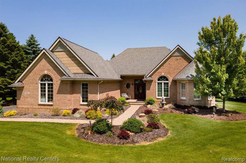 Oxford, MI 48371,1890 Turnberry Court