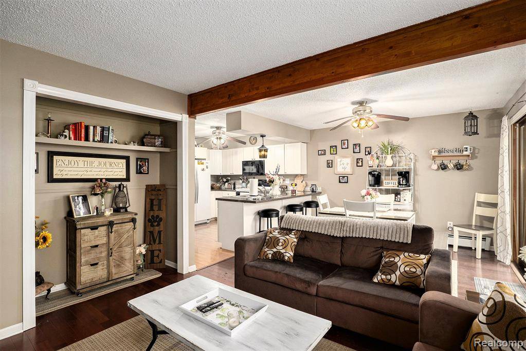 Roscommon, MI 48653,11135 Maple Ridge Way