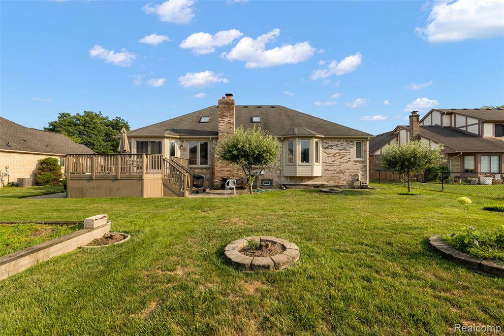 Sterling Heights, MI 48314,4871 Bayleaf Drive