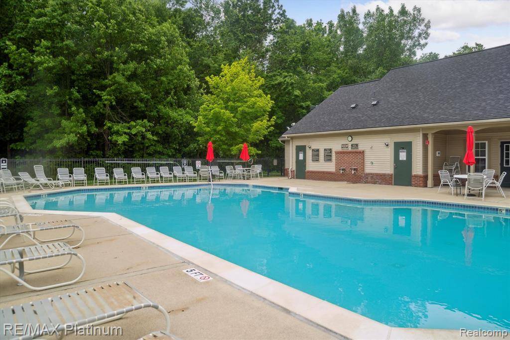 Howell, MI 48843,4300 Hampton Ridge