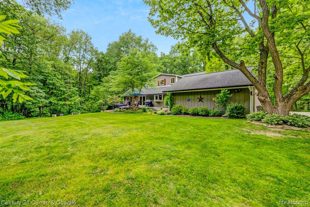Milford, MI 48381,2886 Lorien Drive