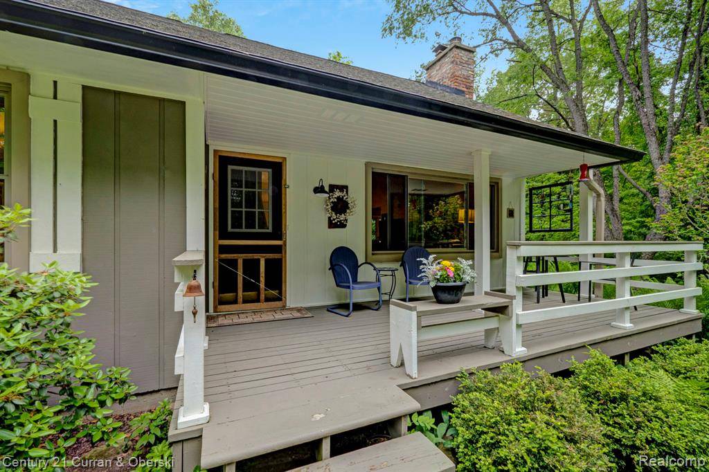 Milford, MI 48381,2886 Lorien Drive