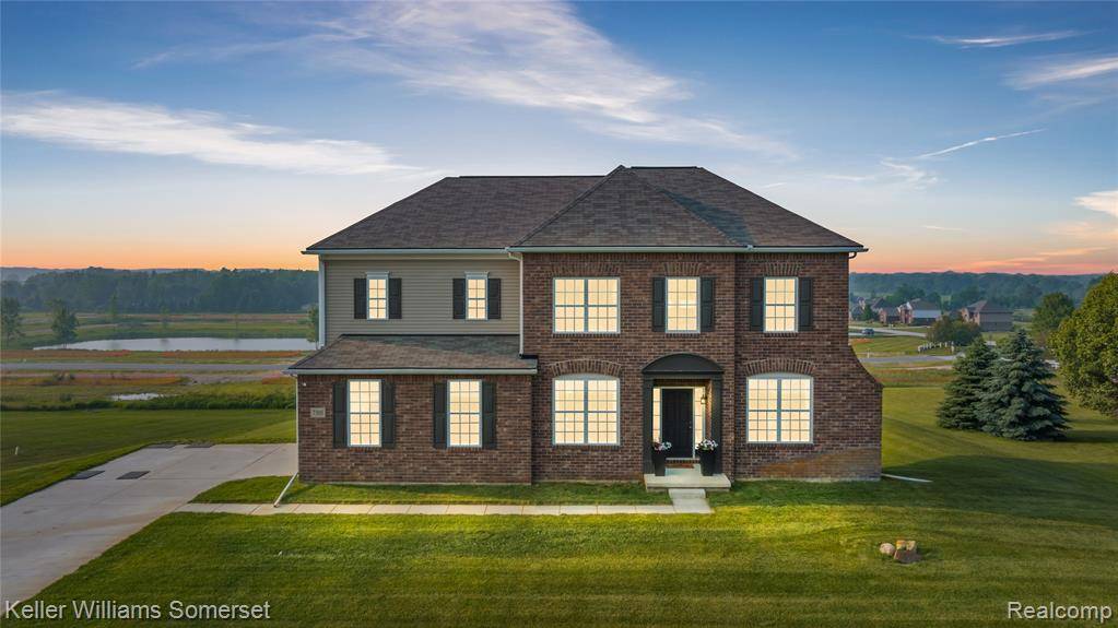 Almont, MI 48003,7305 HILLSIDE
