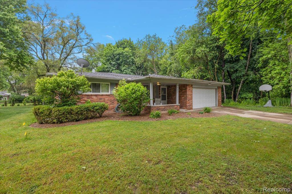 Rochester, MI 48085,1462 Three Lakes Drive