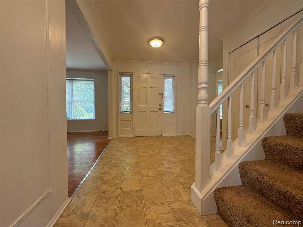 Ann Arbor, MI 48105,3324 Bluett Drive
