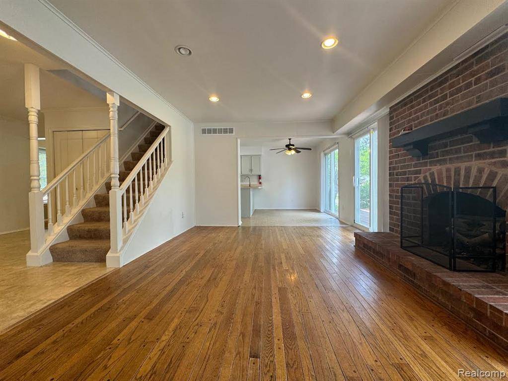 Ann Arbor, MI 48105,3324 Bluett Drive