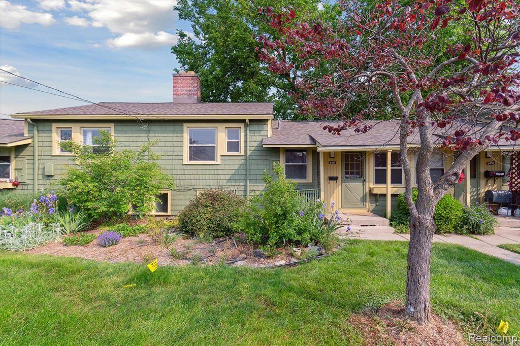 Ann Arbor, MI 48104,3417 Edgewood Dr