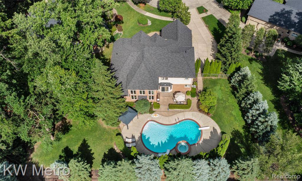 Shelby Twp, MI 48315,14163 Longneedle Court