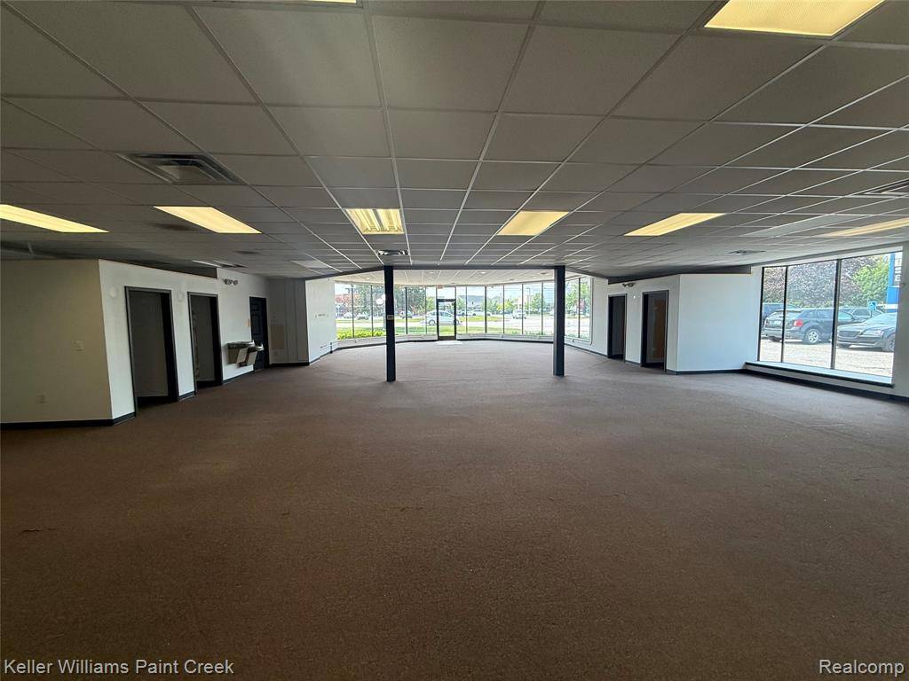 Shelby Twp, MI 48317,49562 Van Dyke Avenue