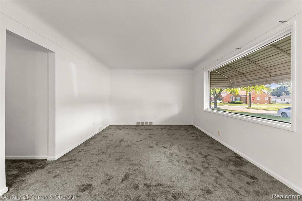 Dearborn Heights, MI 48127,8299 Appleton Street