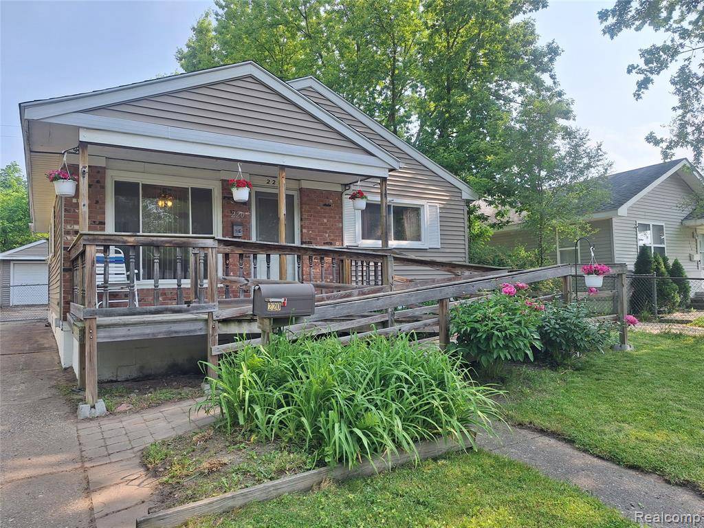 Pontiac, MI 48340,220 W Yale Avenue