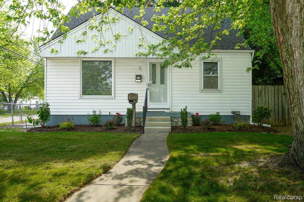 Roseville, MI 48066,26340 Chippendale Street