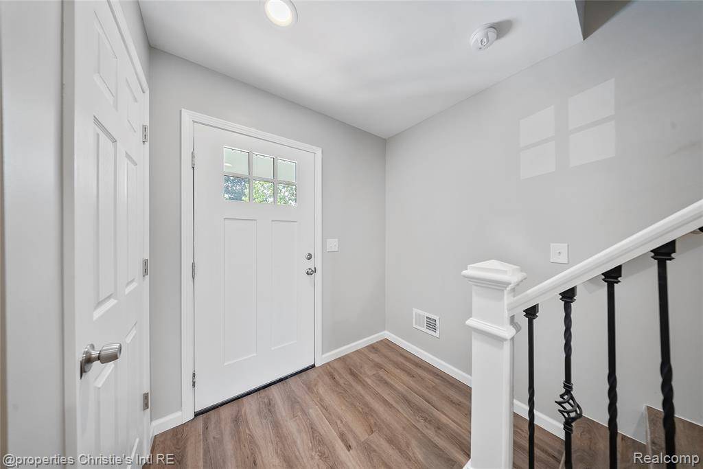 Eastpointe, MI 48021,22114 Pleasant Avenue