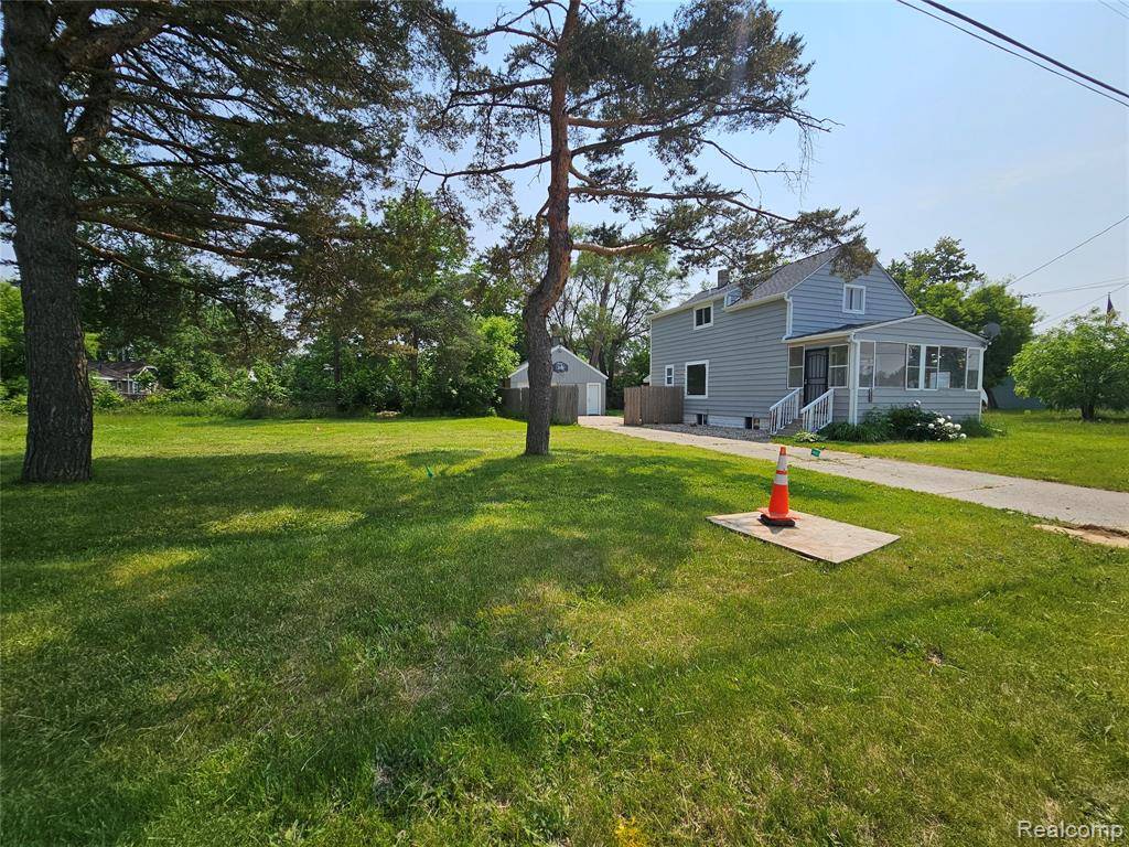 Grand Blanc, MI 48507,1073 W Bristol Road