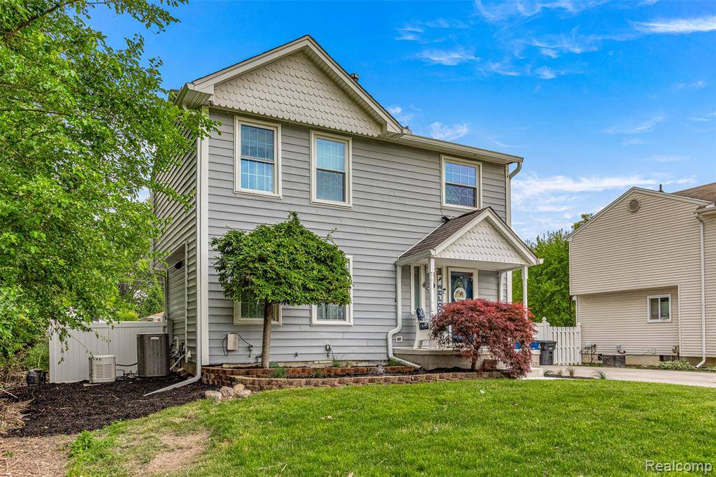 Westland, MI 48186,33674 Melton Street
