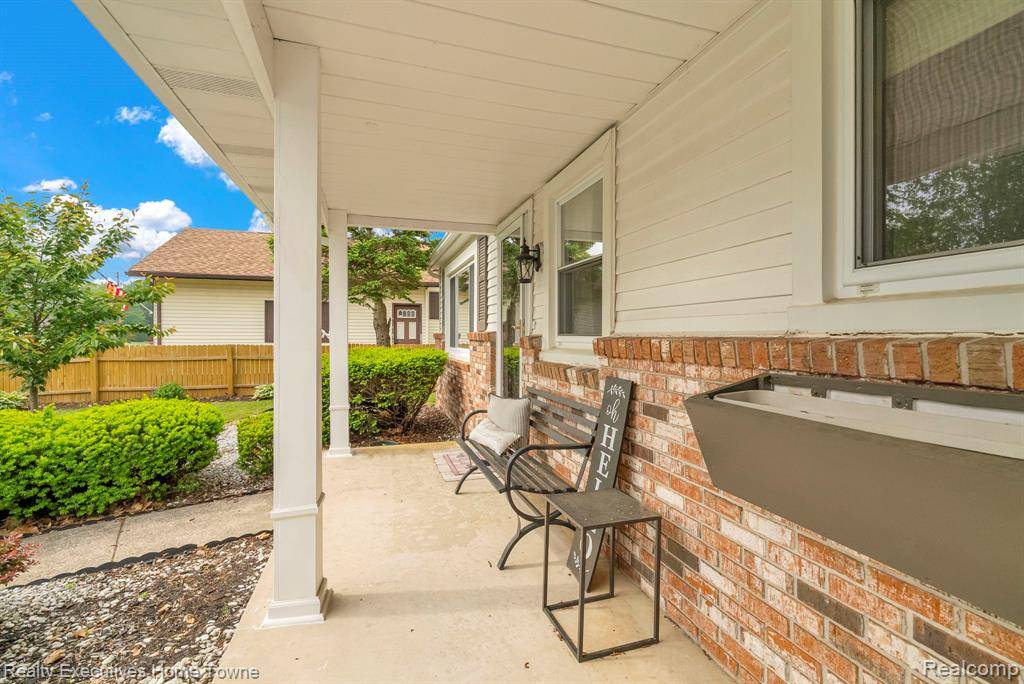 Fort Gratiot, MI 48059,4244 Fairway Drive