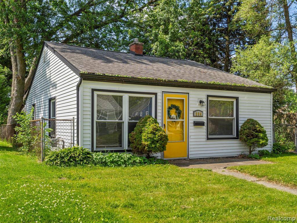 Madison Heights, MI 48071,594 E Barrett Avenue