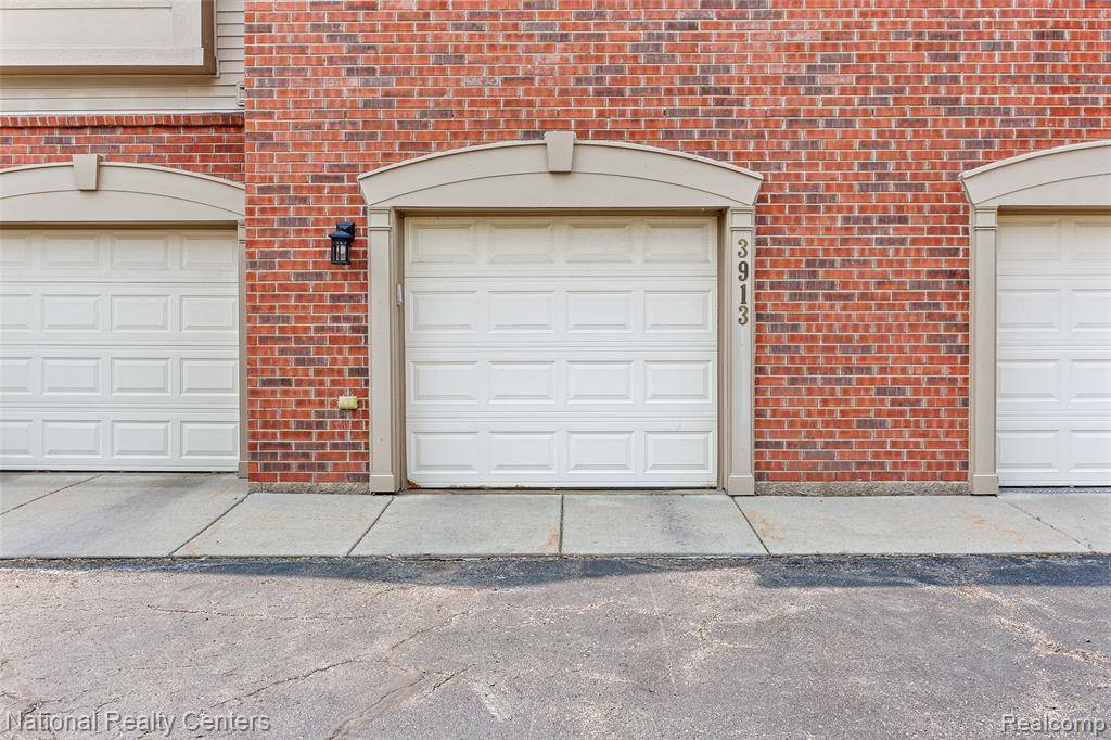 Canton, MI 48188,3913 Radcliff Drive