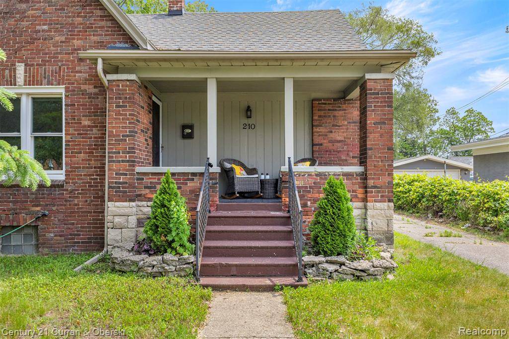 Ferndale, MI 48220,210 Saint Louis Street