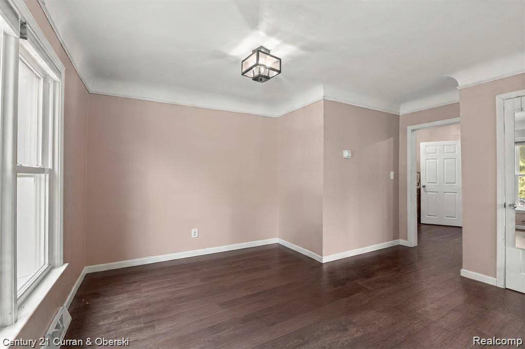 Ferndale, MI 48220,210 Saint Louis Street