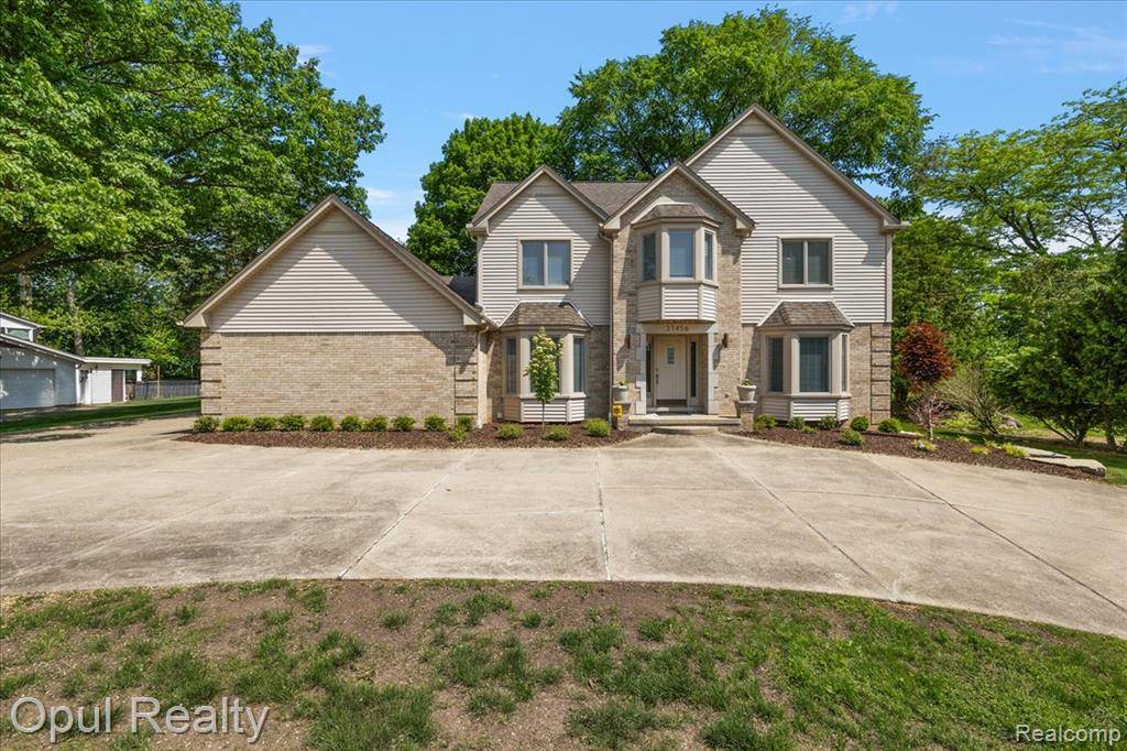 Northville, MI 48167,37456 Rhonswood Drive