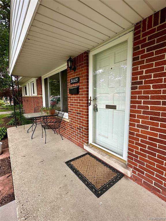 Livonia, MI 48150,31105 W Chicago Street