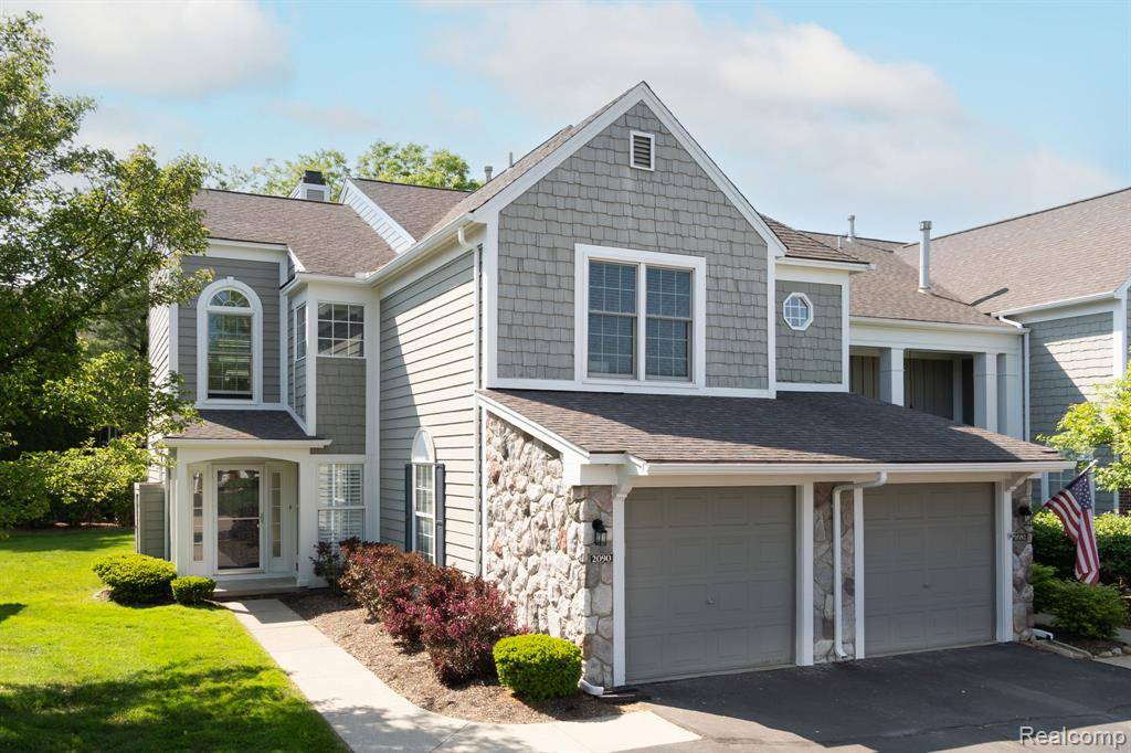 Bloomfield Hills, MI 48304,2090 Eagle Pointe