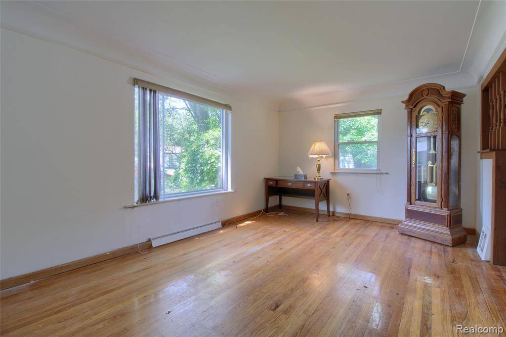 Farmington Hills, MI 48336,21248 Hamilton Avenue