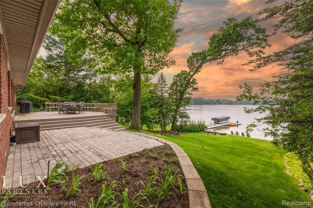 Bloomfield Hills, MI 48302,1700 Hamilton Drive