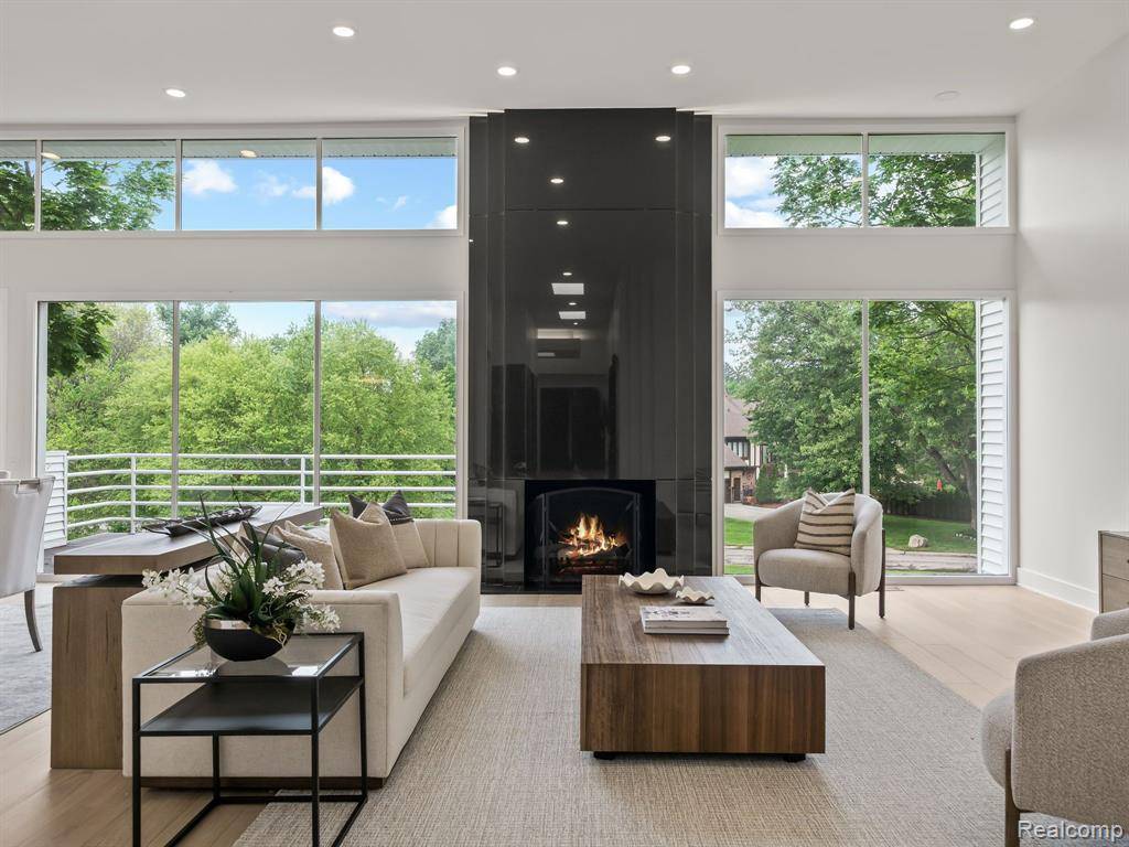 Bloomfield Hills, MI 48302,1756 ALEXANDER Drive