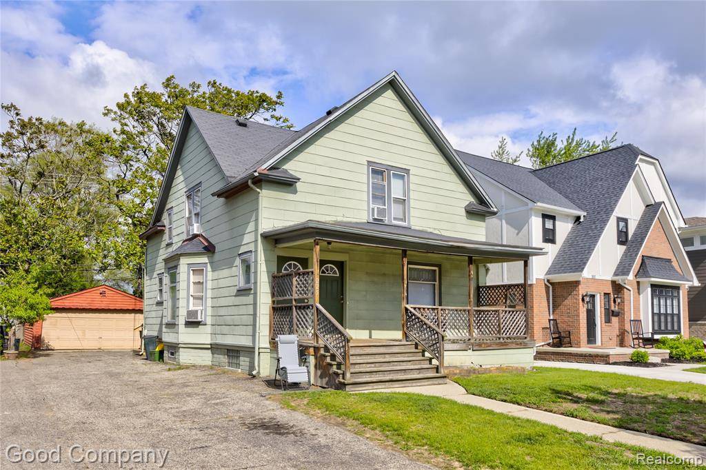 Royal Oak, MI 48067,225 N CENTER Street