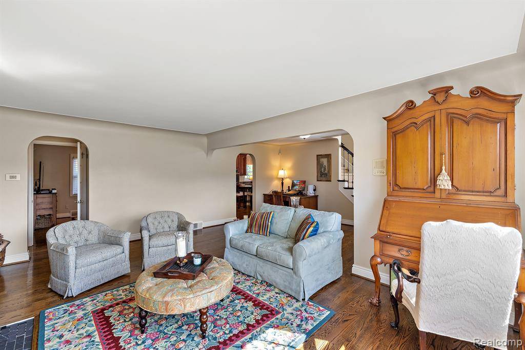 Bloomfield Hills, MI 48302,1370 Fieldway Drive