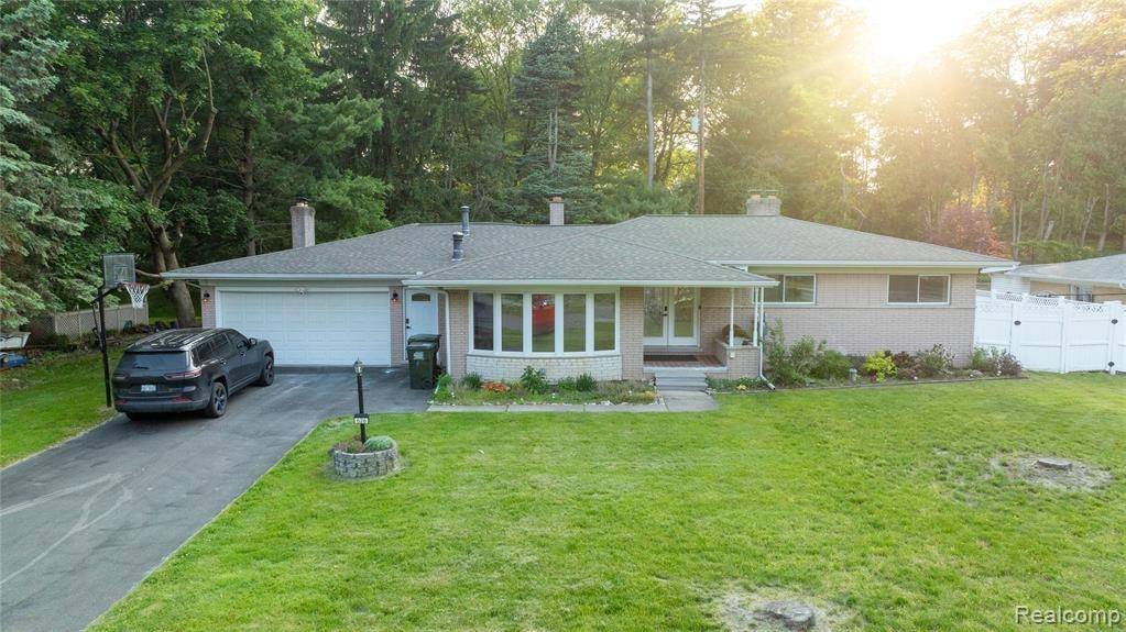 Rochester Hills, MI 48309,626 Wilwood Road