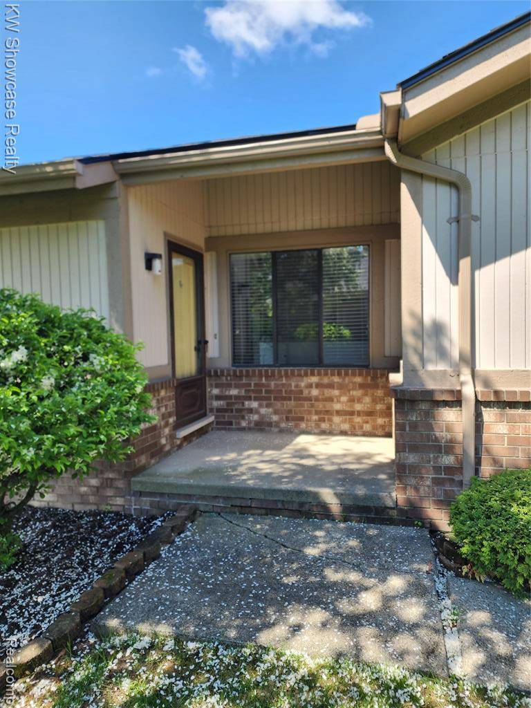 Clinton Twp, MI 48038,38824 Windmill Pointe S