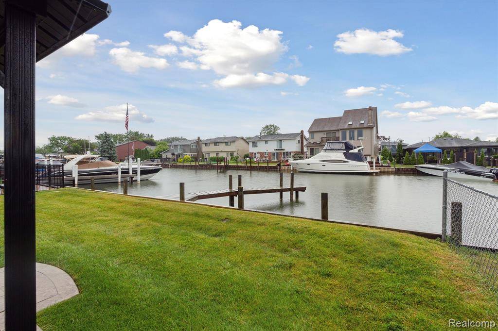 Harrison Township, MI,37793 Circle Drive