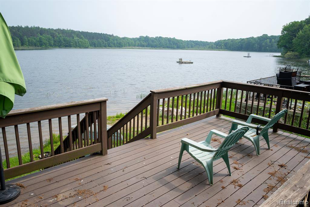 Columbiaville, MI 48421,3236 Shady Oak Drive