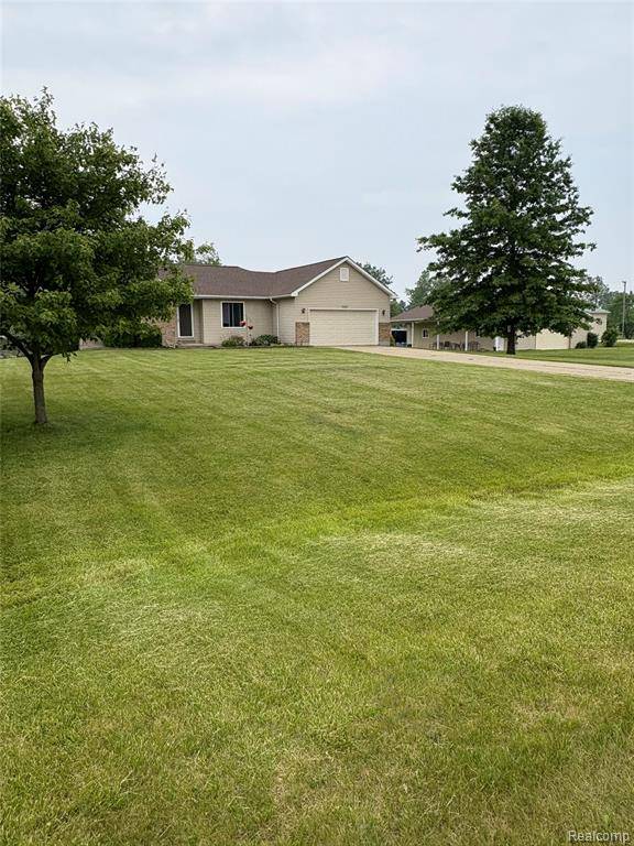 Lapeer, MI 48446,1044 Hockey Lane