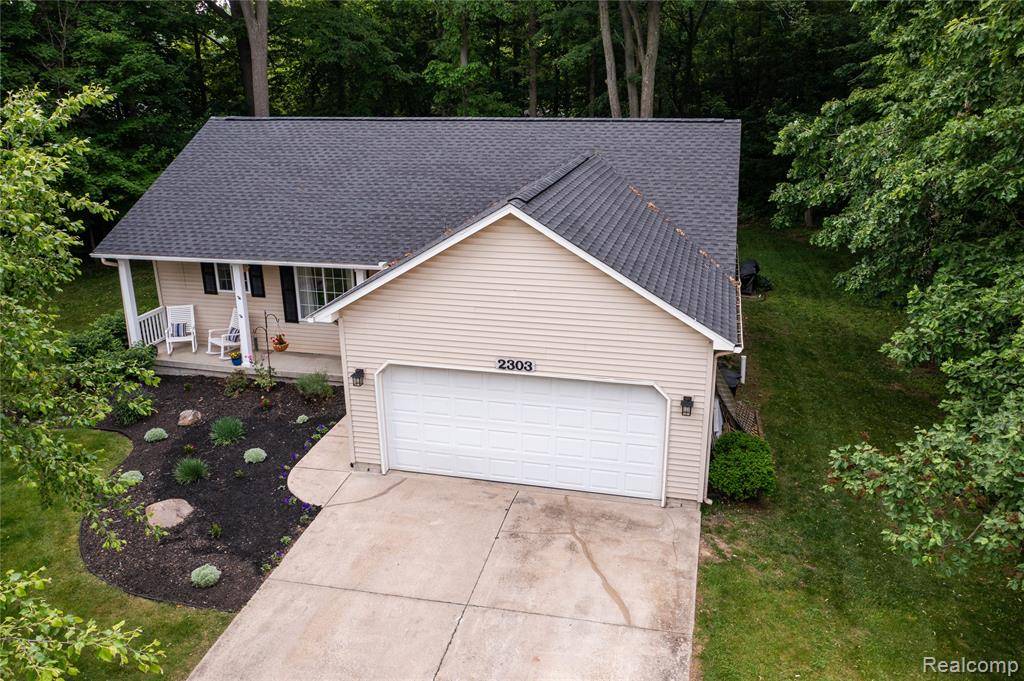 Burton, MI 48519,2303 Cranes Cove