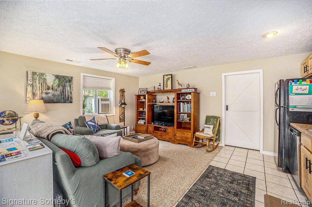 Mecosta, MI 49332,9495 W School Section Lake Drive