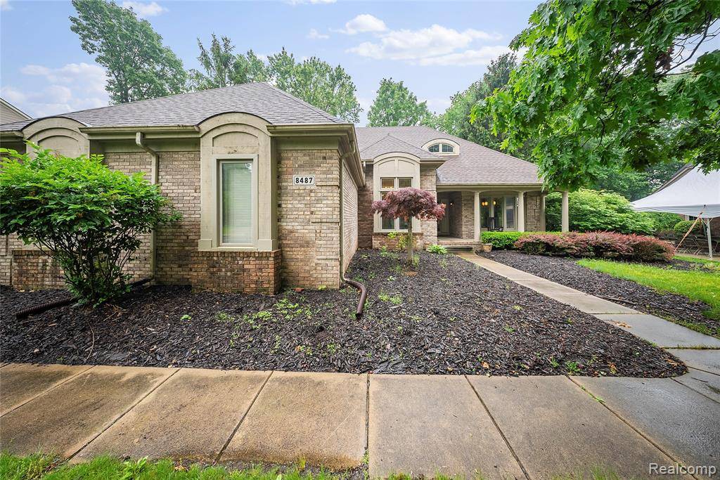 Grosse Ile, MI 48138,8487 Sherwood Drive
