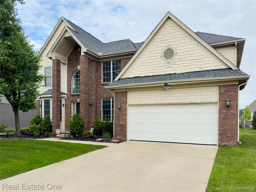 Troy, MI 48085,6038 Mayapple Drive