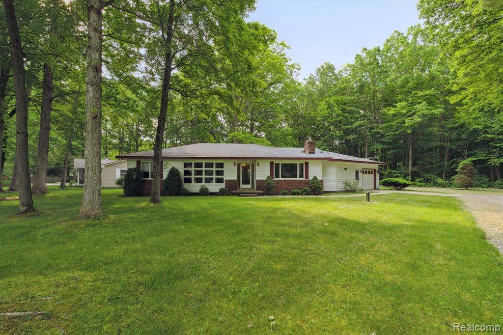 MI 48049,3614 Thornton Lane