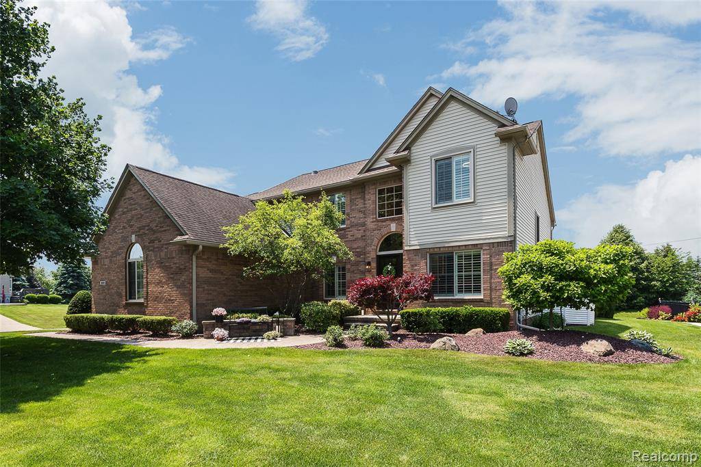 South Lyon, MI 48178,25919 Carriage Lane